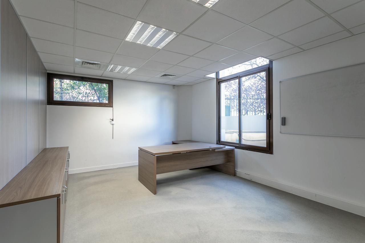 Bureau Courbevoie 520m² Location bureau Courbevoie Hauts-de-Seine OLBUR2002373 2